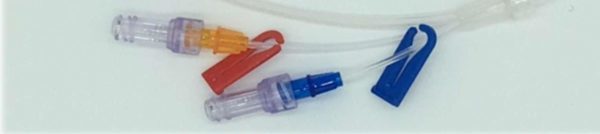 Alargadera de 3 vías con válvulas de bioseguridad